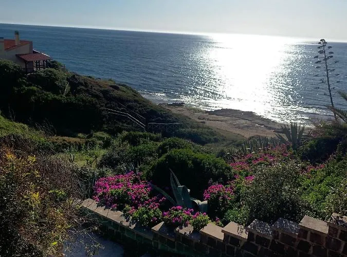 Sardegna La Bouganville