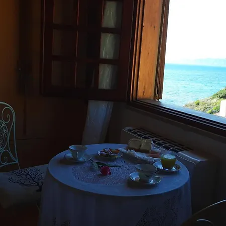 Sardegna La Bouganville *