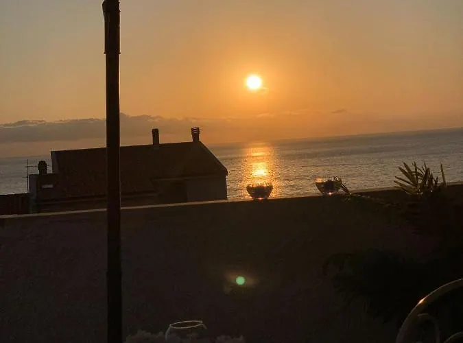 Sardegna La Bouganville Tresnuraghes